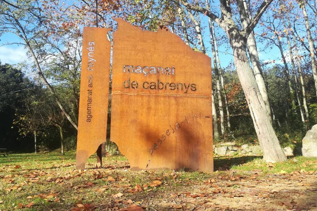 Cool Breeze Apartment Maçanet de Cabrenys Εξωτερικό φωτογραφία